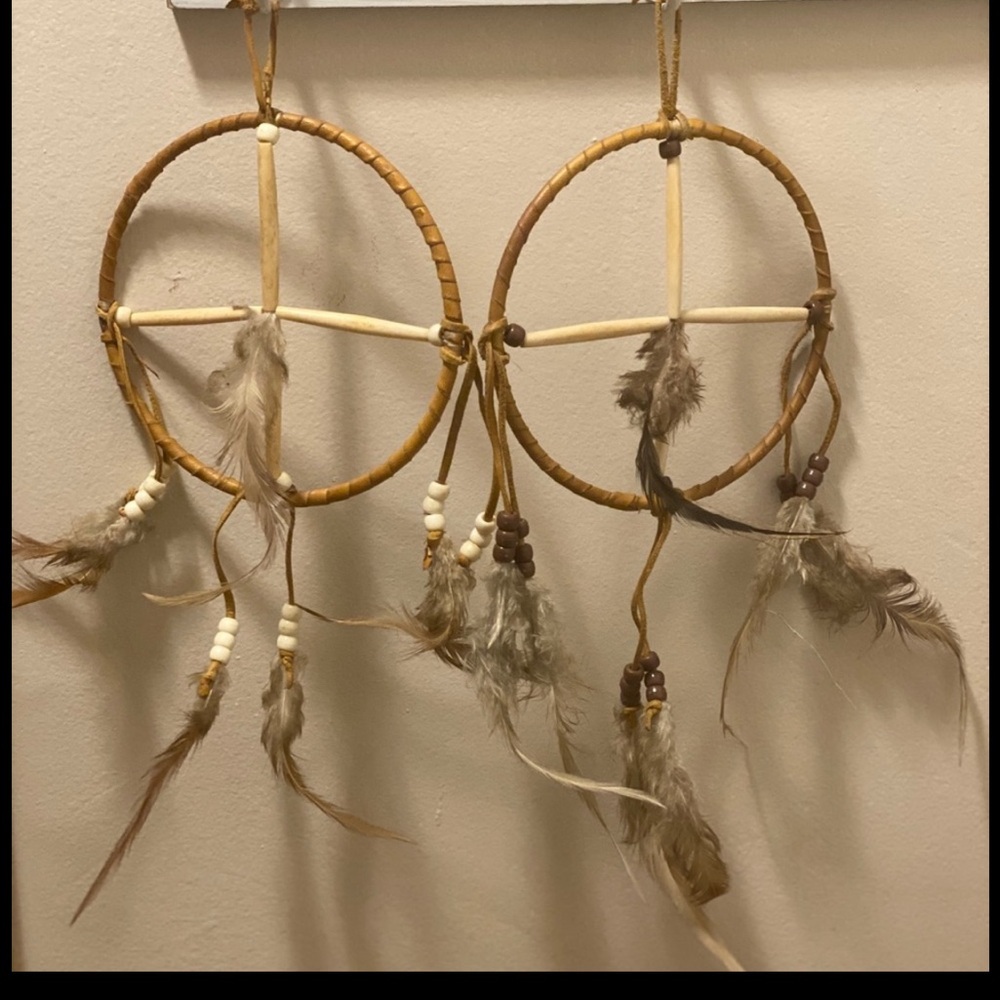 🆕one genuine hand made dream catcher (white beads)